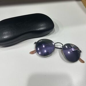Ray-Ban RB3447 Round Sunglasses in Violet Mirror Lenses